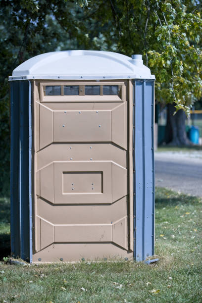 Best Porta potty delivery and setup  in Bladenboro, NC